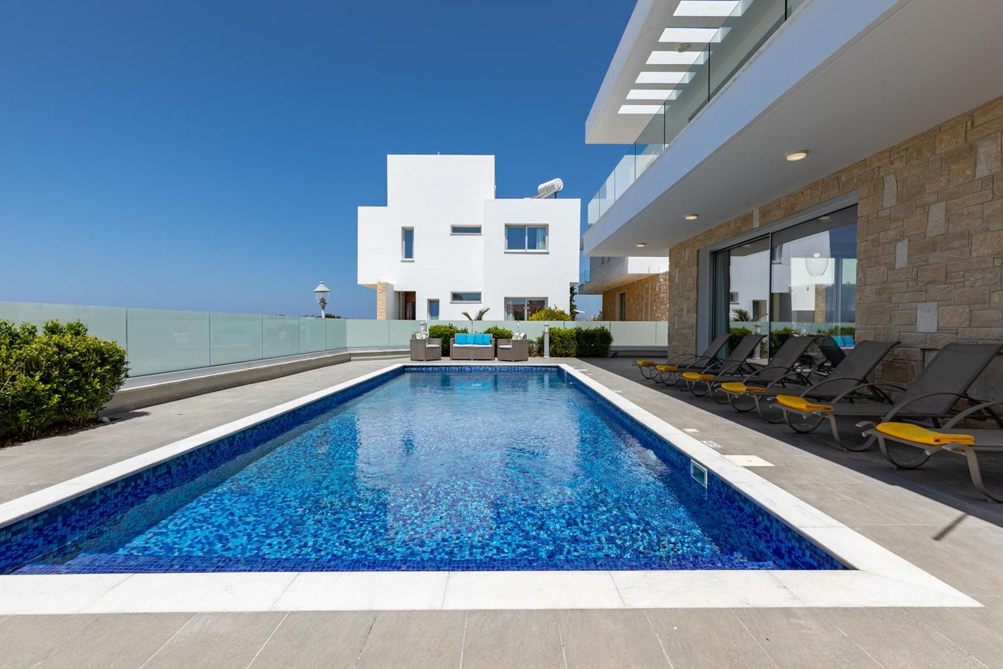 Sea Point Villas Коръл бей Екстериор снимка