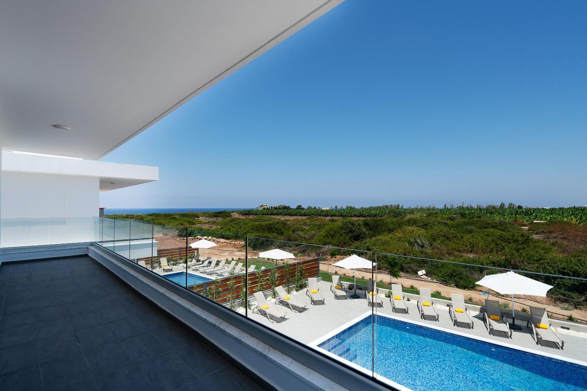 Sea Point Villas Коръл бей Екстериор снимка